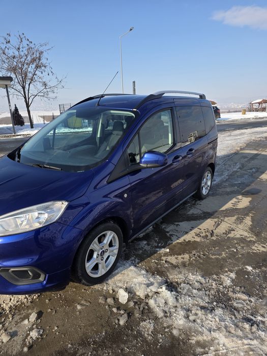 Proprietar vand FORD