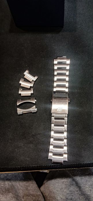 Продавам Casio Edifice EFV 620D