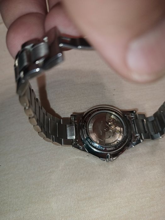 Ръчен самонавиваш часовник