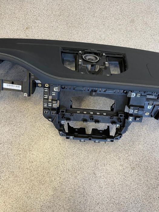 Plansa bord porsche macan 2021