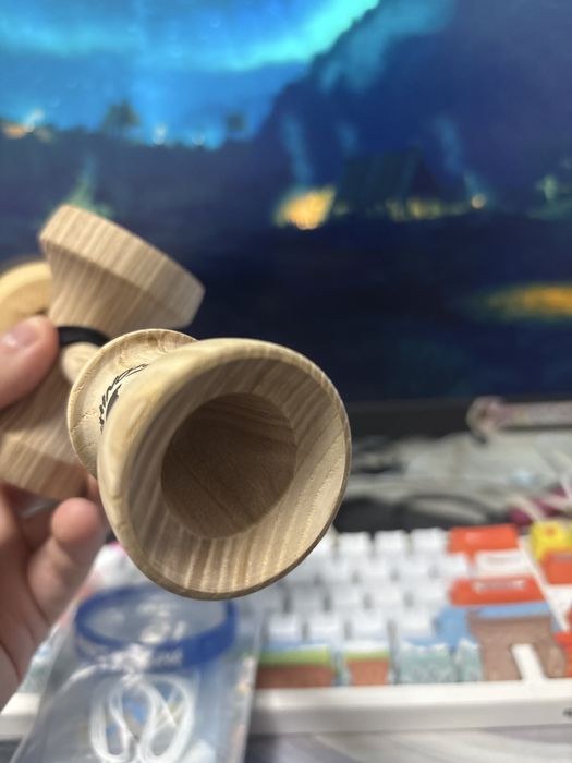 Kendama anti skid broken shape