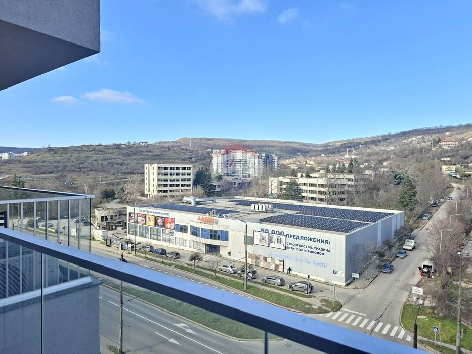 Дава се под наем Двустаен апартамент в Варна, Кайсиева градина - 55 кв.м за 698.19 € - Снимка #1