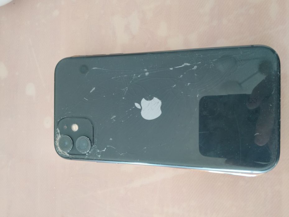 IPHONE 11  сатылады