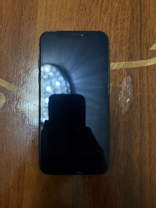 Iphone X xolati yaxshi