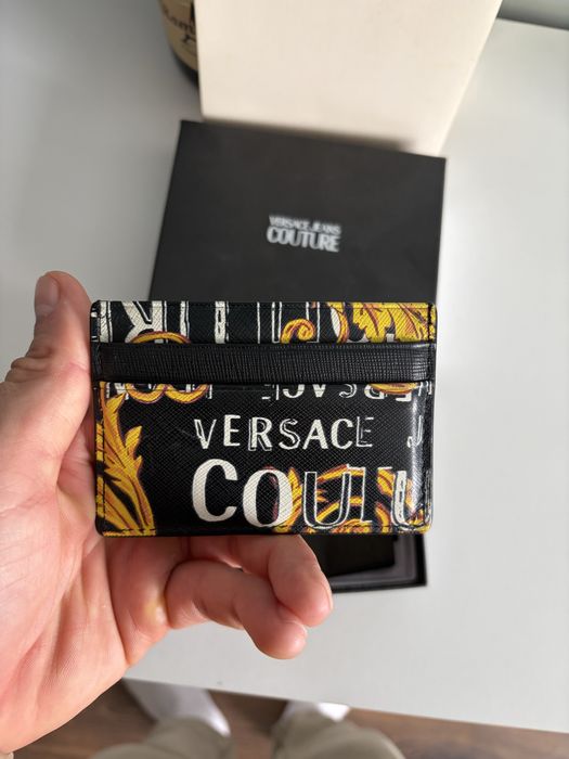Картодържател Versace Jeans Couture – стилен дизайн