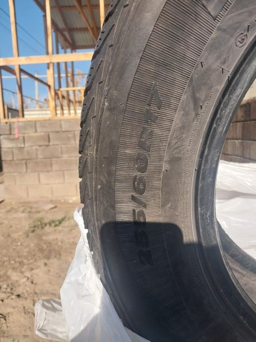 Зимние шины 255/60/17