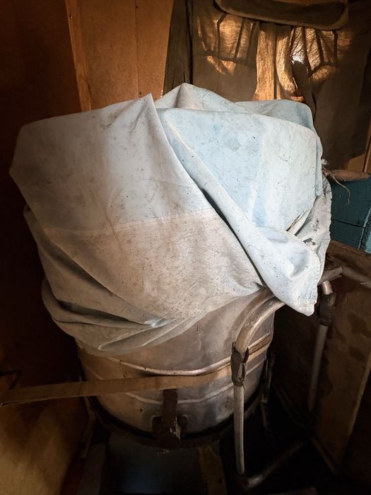 Пчелопавильон с зилом 131