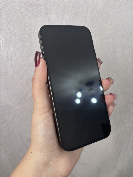 Продам айфон 15 про / iPhone 15 pro 256gb акб 85%