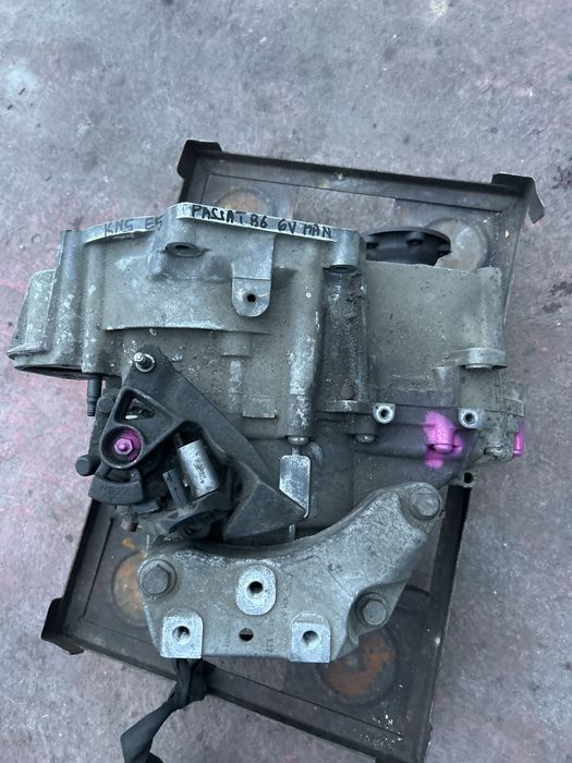 Cutie viteza manuala 6 trepte vw passat 3 C, b6 cod KNS