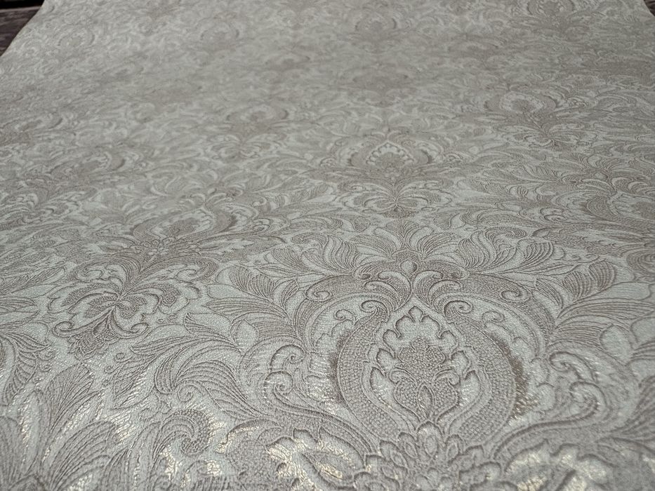 Продам обои в наличие 3 вида