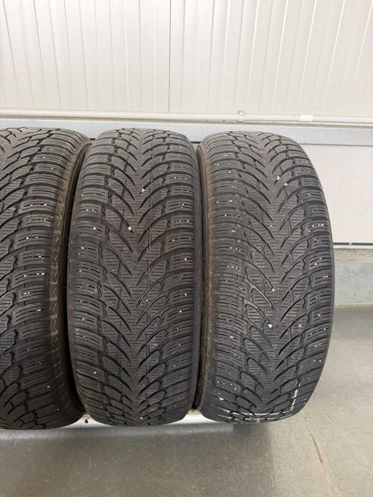 Anvelope Iarna  Nokian 235 60 18