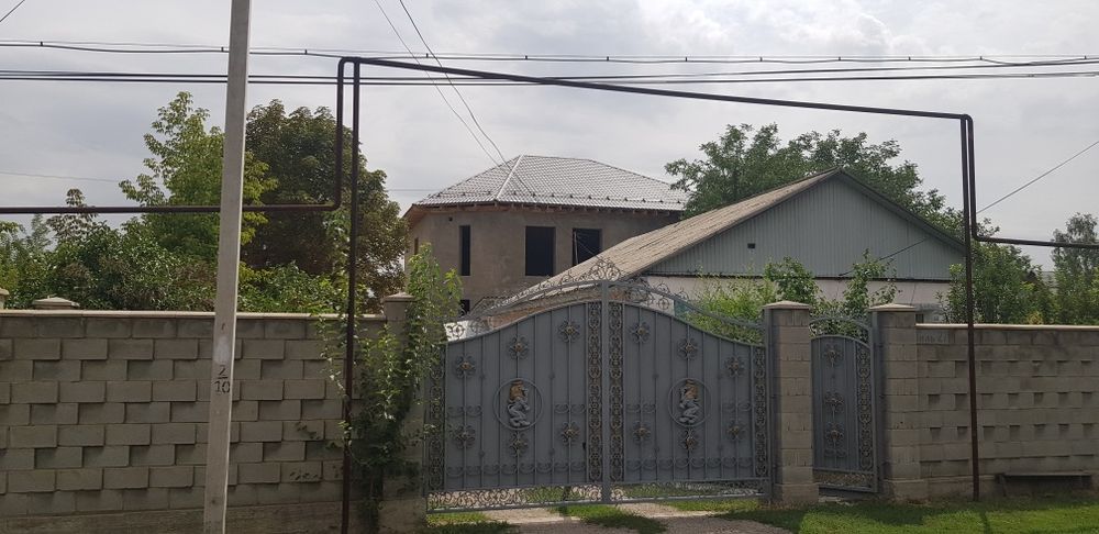 Продам дом в черновой отделке