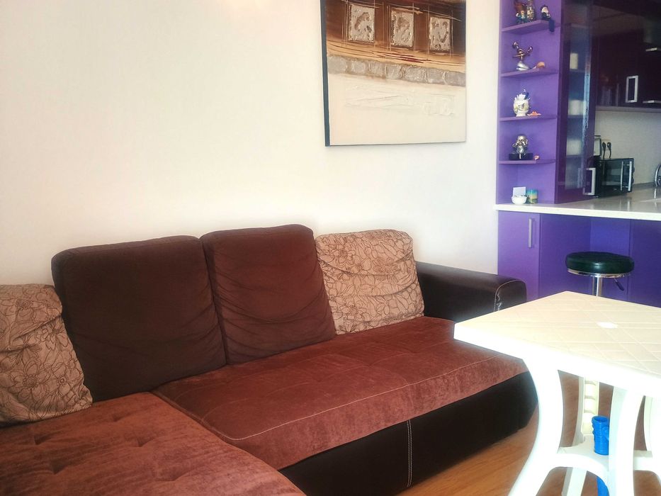 Първа линия на южния плаж на Несебър с  гледка, басейн и паркинг