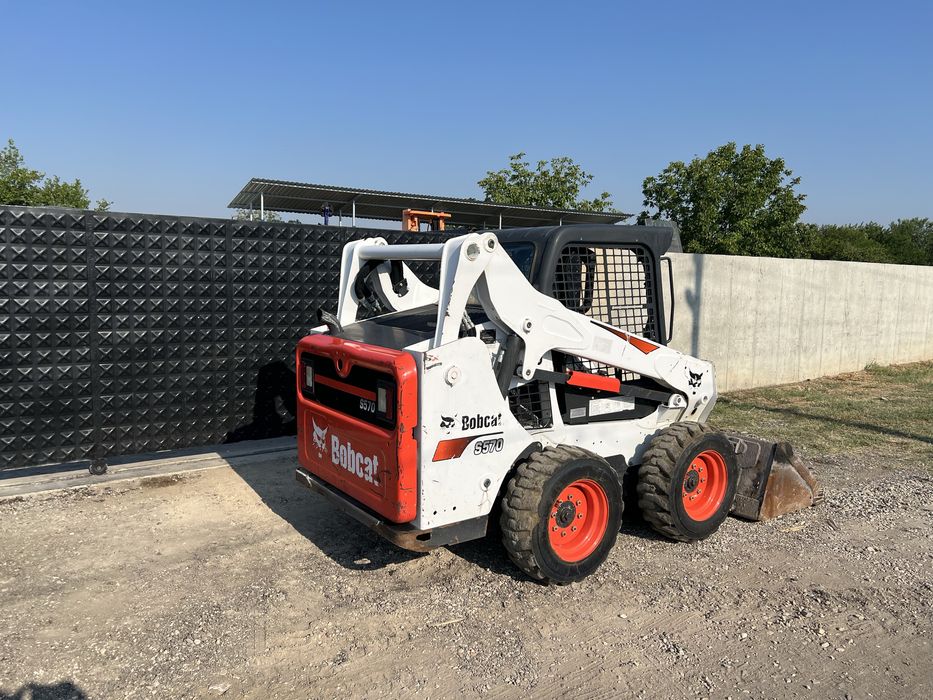 Bobcat S570. Мини Челен товарач Бобкат нов внос от Америка