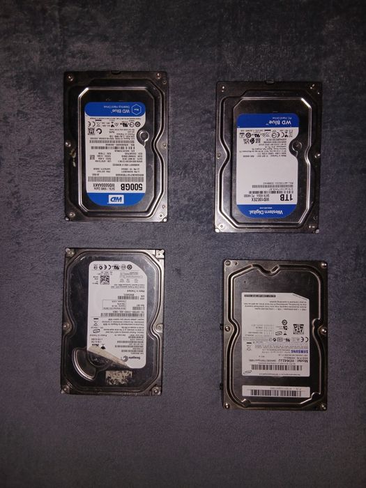 4 Hard disk-uri stare bună