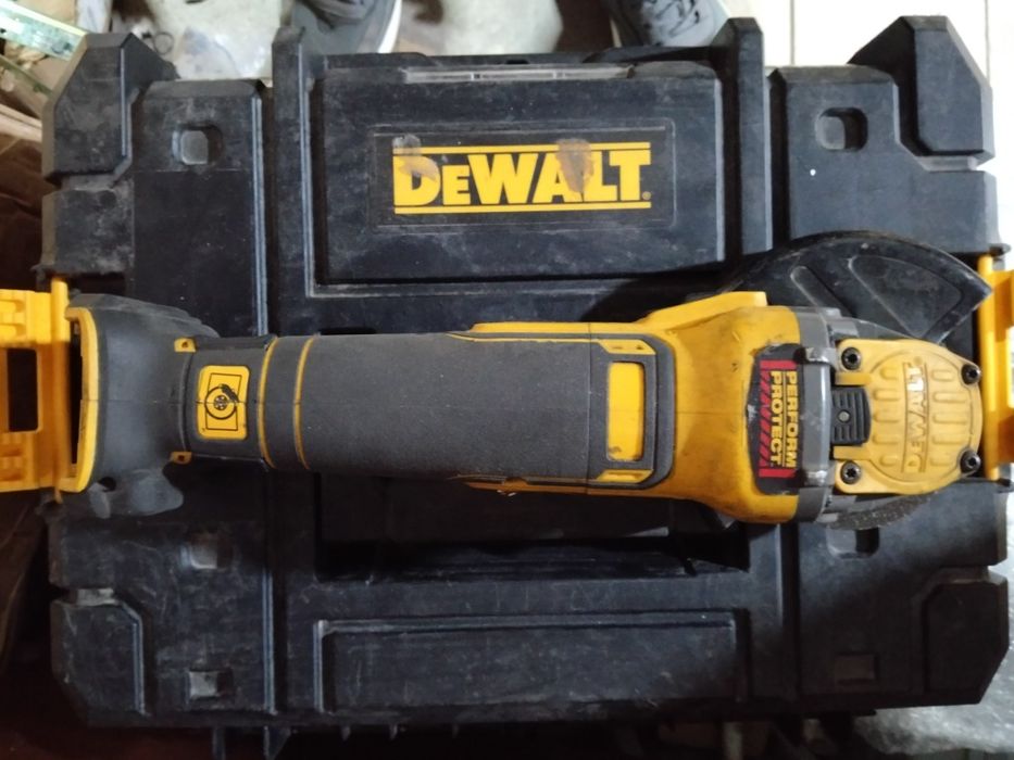 Инструмент Dewalt.БЕЗ ТОРГА!!!