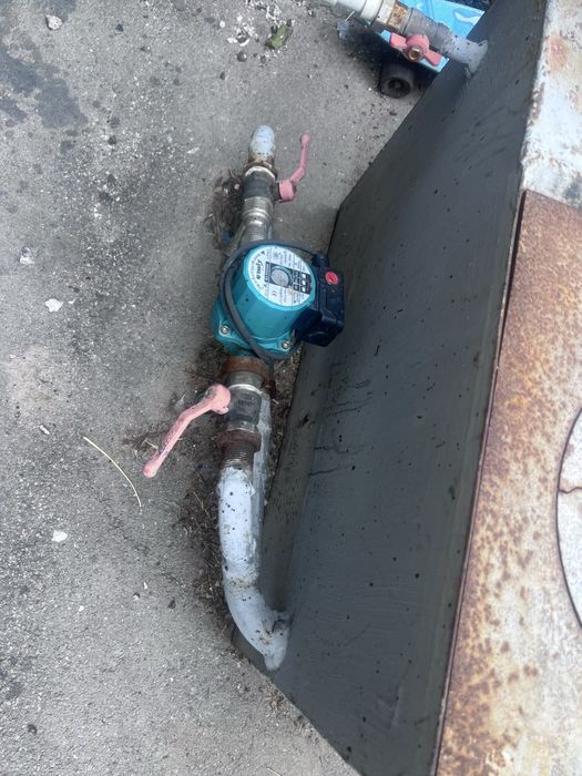 Отличная, печь с баком для воды