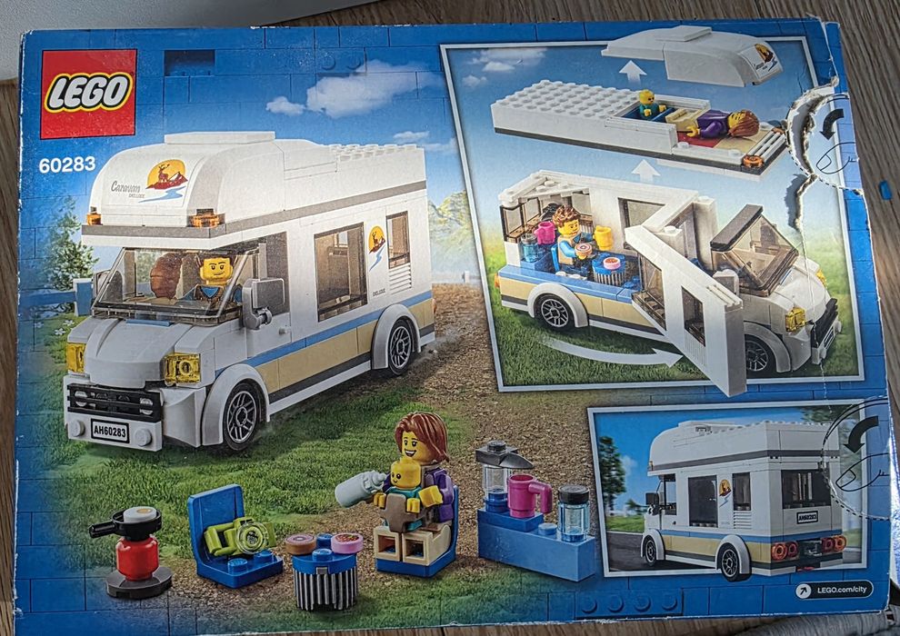 LEGO City Great Vehicles - Rulota de vacanta 60283