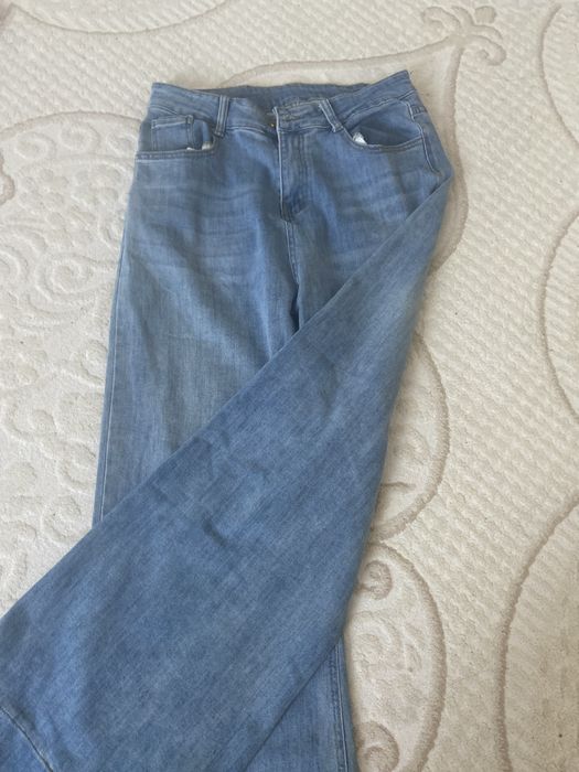 продам джинсы рр 44