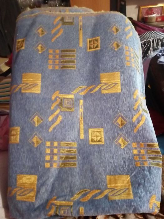 Материал плотный для диванов и кресел