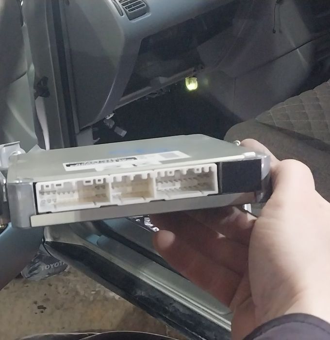 Эбу для тайота надя 1999 глд