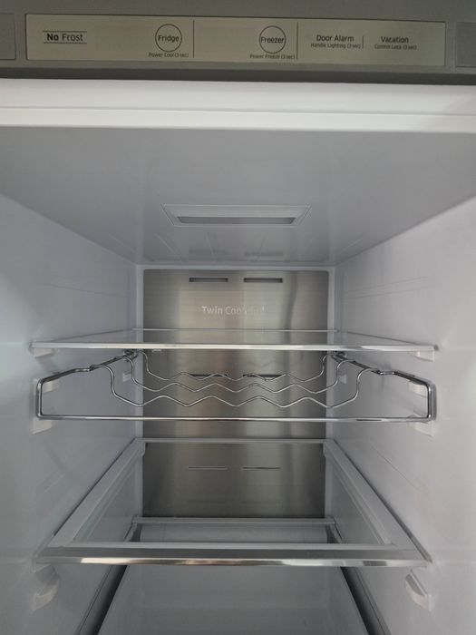 Хладилник с фризер Samsung Chef collection