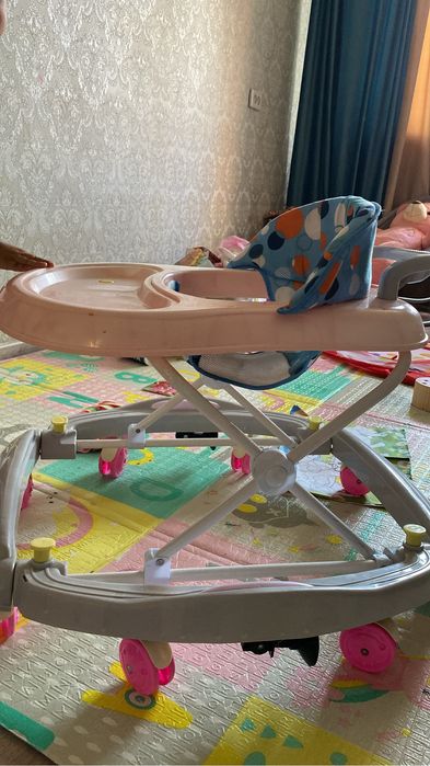 Продам ходунок детский