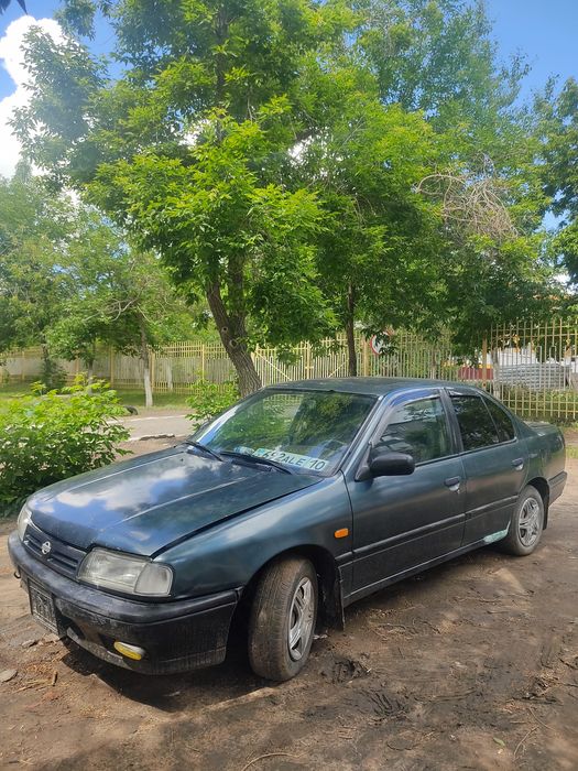 Продам Nissan Primera 1993