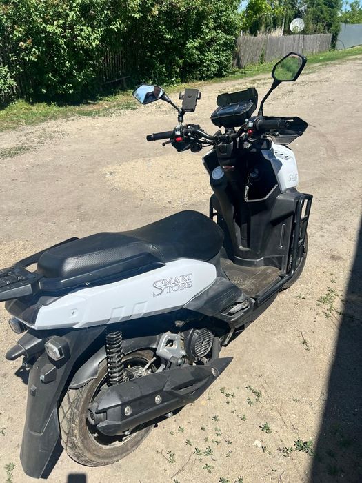 Мопед, скутер продам