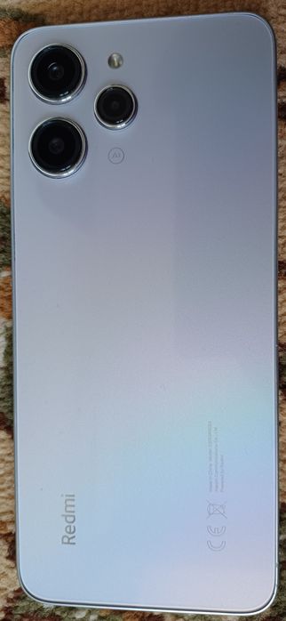 Продам смартфон Redmi 12