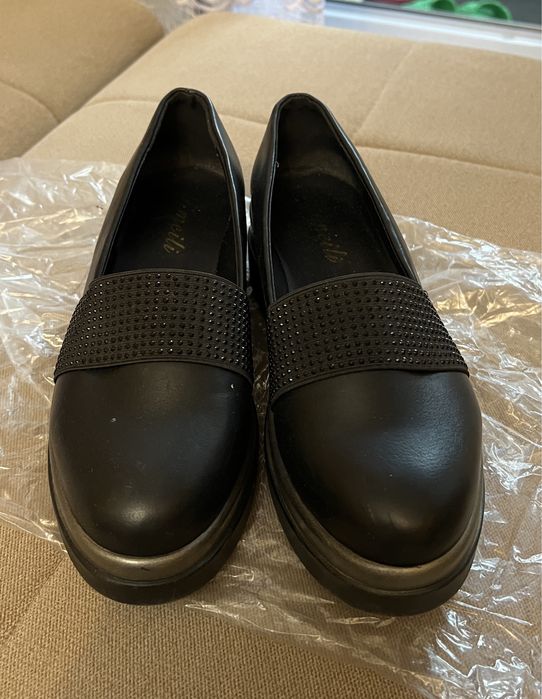 Продам туфли черные 38р