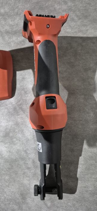 Hilti presă de sertizat , autofiletanta
