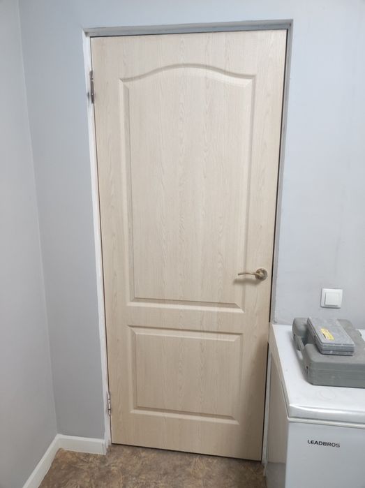 Продам межкомнатные двери