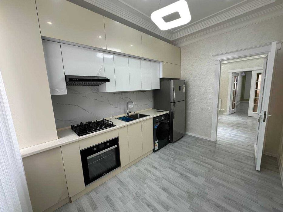 Продаётся 2х комн квартира на 7 этаже Ор-р 6 микрорайон Чинор Молл