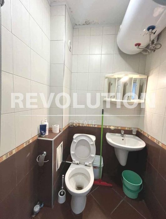 Дава се под наем Двустаен апартамент в Варна, Левски - 50 кв.м за 598.23 € - Снимка #4