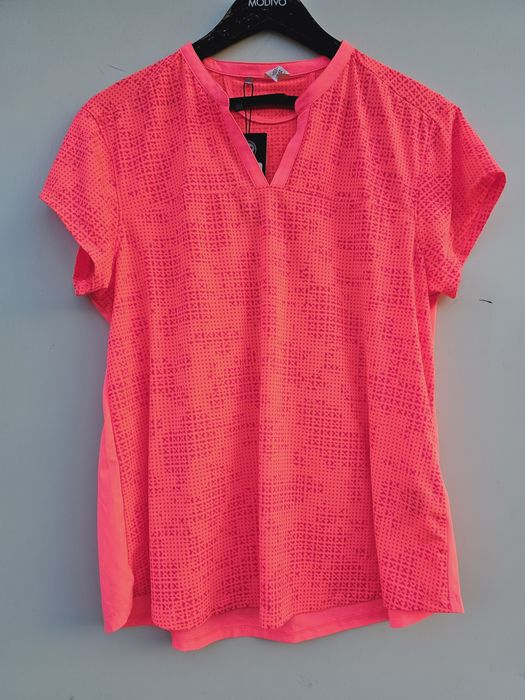 Under Armour оригинална дамска тениска Л размер