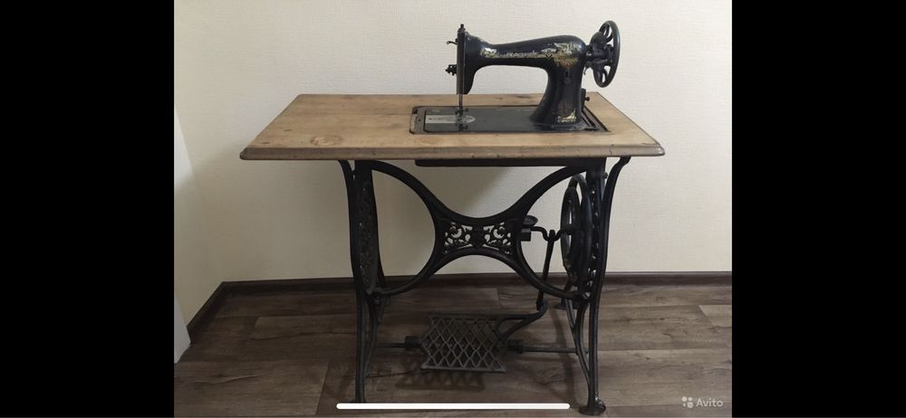 Швейная машинка зингер
