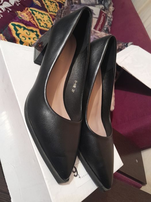 Туфли новый размер 37