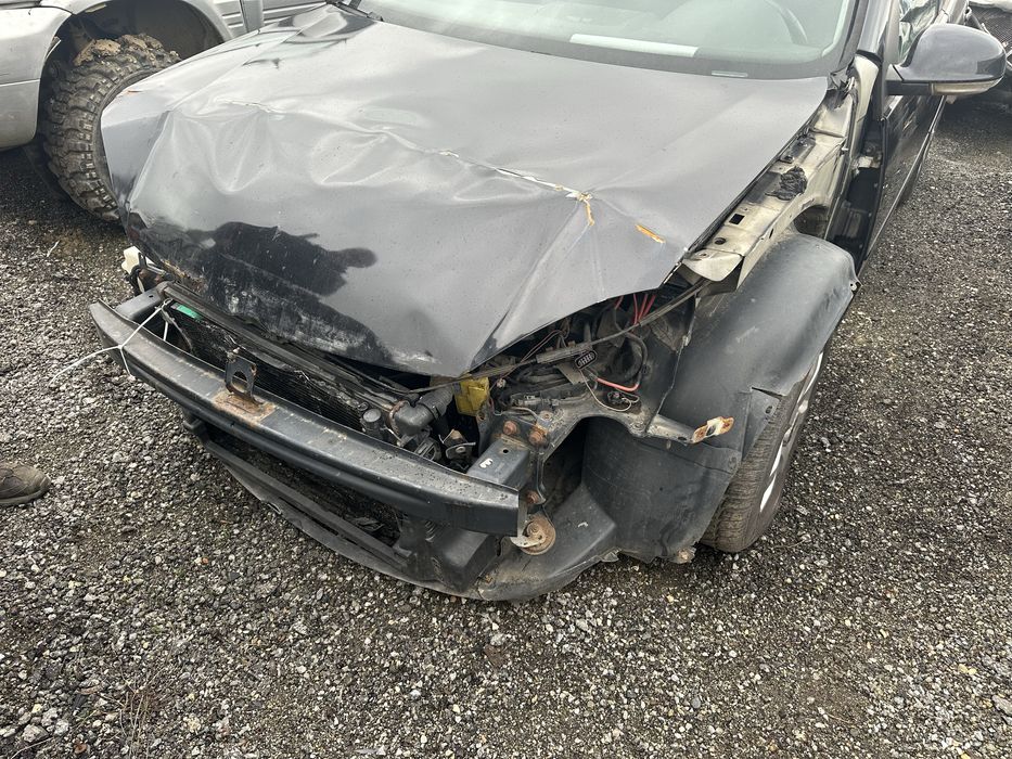 VW GOLF - pentru  dezmembrat