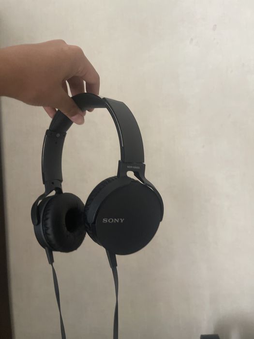 Продам наушники от sony оригинальные