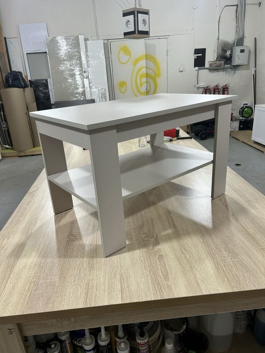 Журнальный столик