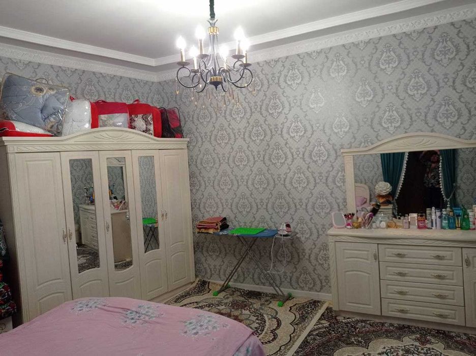 Ko'ksaroyda hovli sotiladi