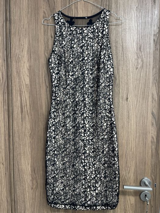 Официална рокля