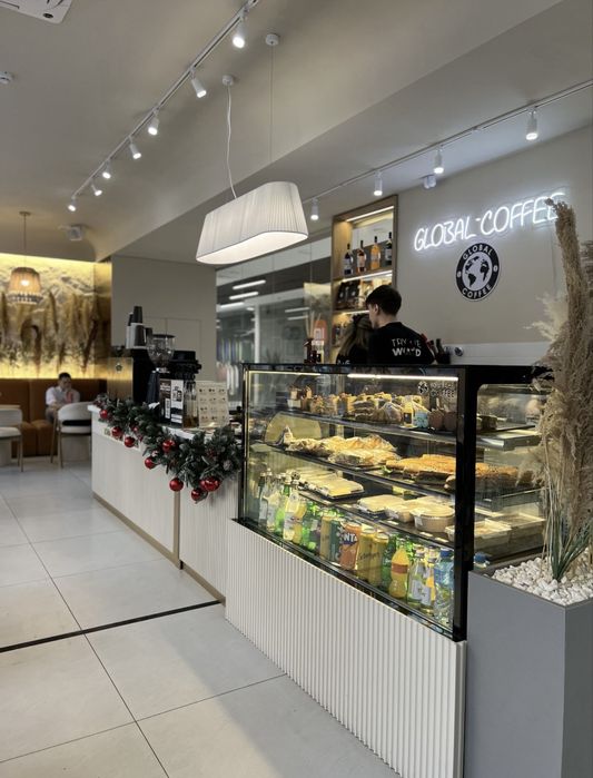 Продается вся мебель их кофейни