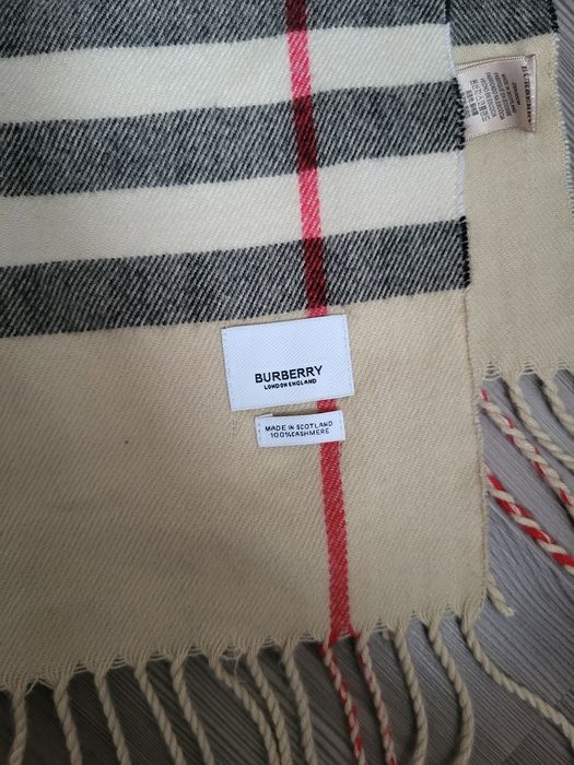 Fular Burberry nou