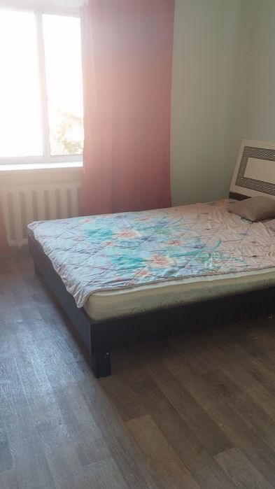 Сдается 3х комнатная квартира с удобствами на долгий срок...