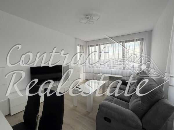 Дава се под наем Тристаен апартамент в Варна, Победа - 70 кв.м за 663 € - Снимка #1