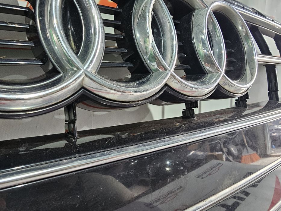 Grila radiator Audi A4 B9 Facelift S-Line dupa 2019 cod 8W0853651DF