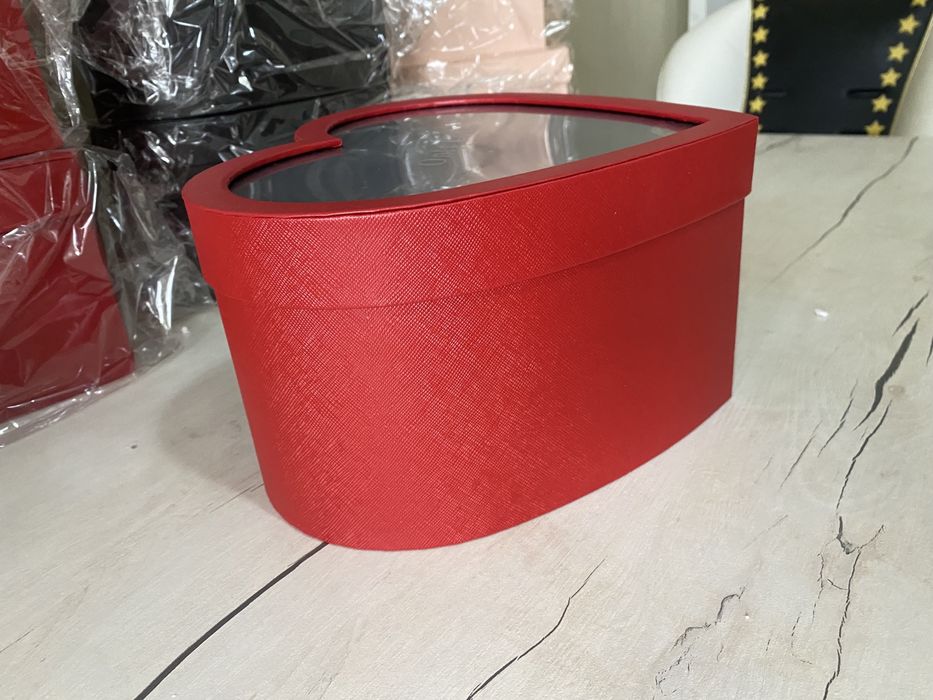 Подарочный коробка