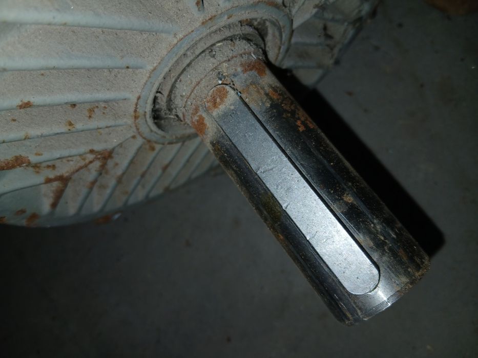 Продам новый электродвигатель